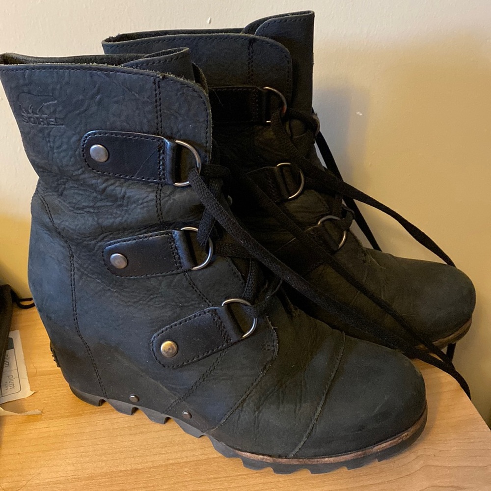 Sorel wedge boots